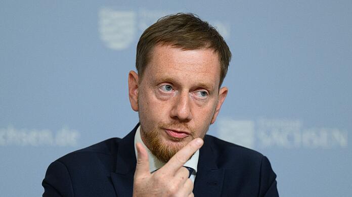 Michael Kretschmer (CDU), Ministerpräsident von Sachsen, in der Sächsischen Staatskanzlei.