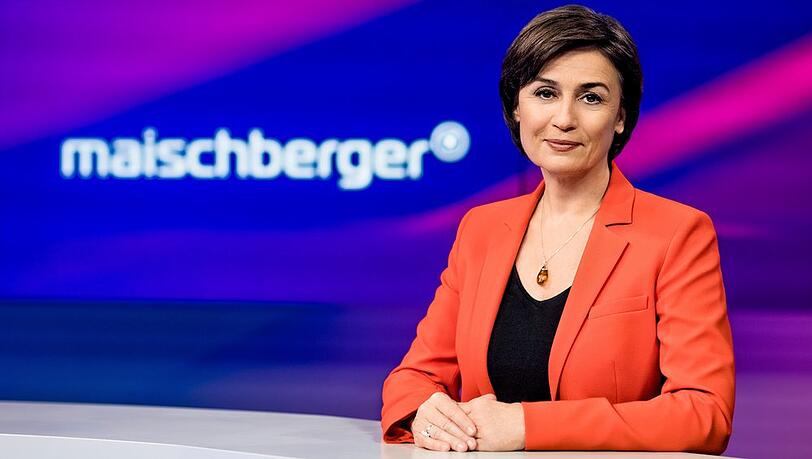 Sandra Maischberger diskutiert in ihrer ARD-Talkshow mit prominenten Gästen. Sandra Maischberger diskutiert in ihrer ARD-Talkshow mit prominenten Gästen.