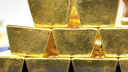 Es glänzt, ist wertvoll und ewig haltbar: Gold. Es glänzt, ist wertvoll und ewig haltbar: Gold.