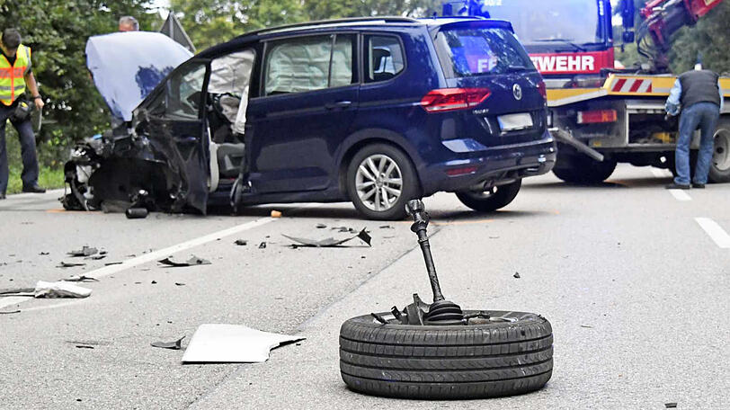 Die Bilder vom Unfallort in Sauerlach.
