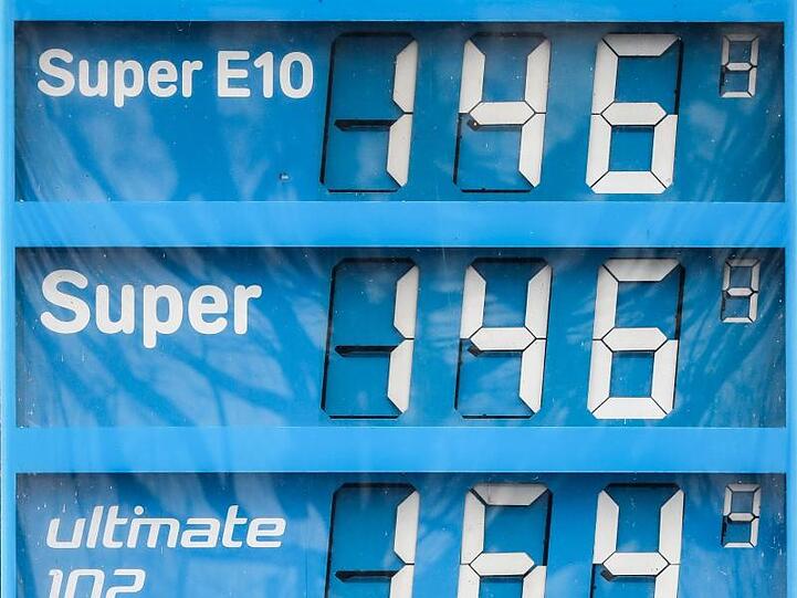 Die Preise für Biosprit und Super liegen vielfach gleichauf.
