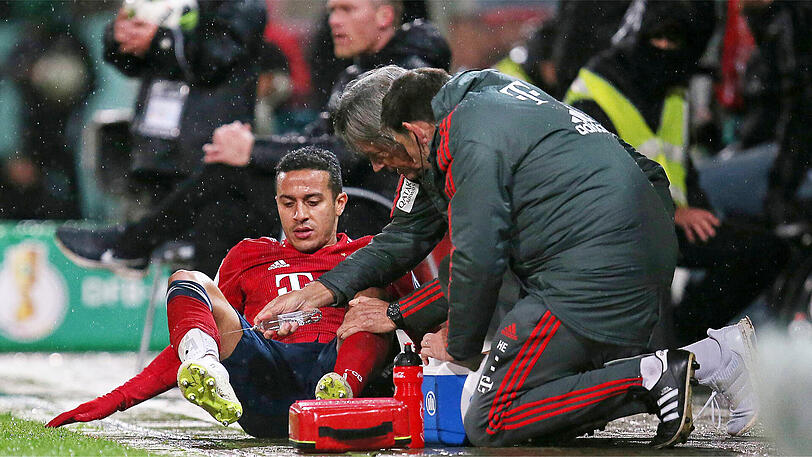 Verletzt raus: Thiago vom FC Bayern im DFB-Pokal.