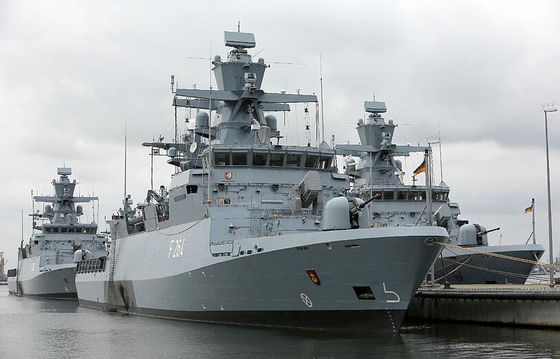 31 Milliarden: Der Etat für die Verteidigung ist ebenfalls aufgestockt worden. Die deutsche Marine soll unter anderem mit fünf neuen Kriegsschiffen ausgestattet werden.