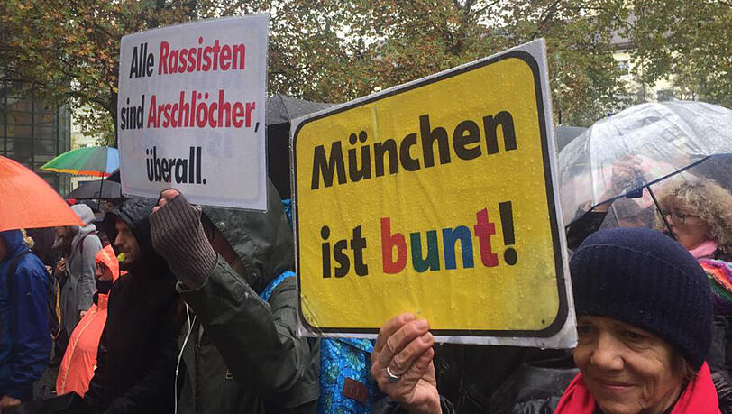 Die Gegendemonstranten waren deutlich in der Mehrzahl. Die Gegendemonstranten waren deutlich in der Mehrzahl.