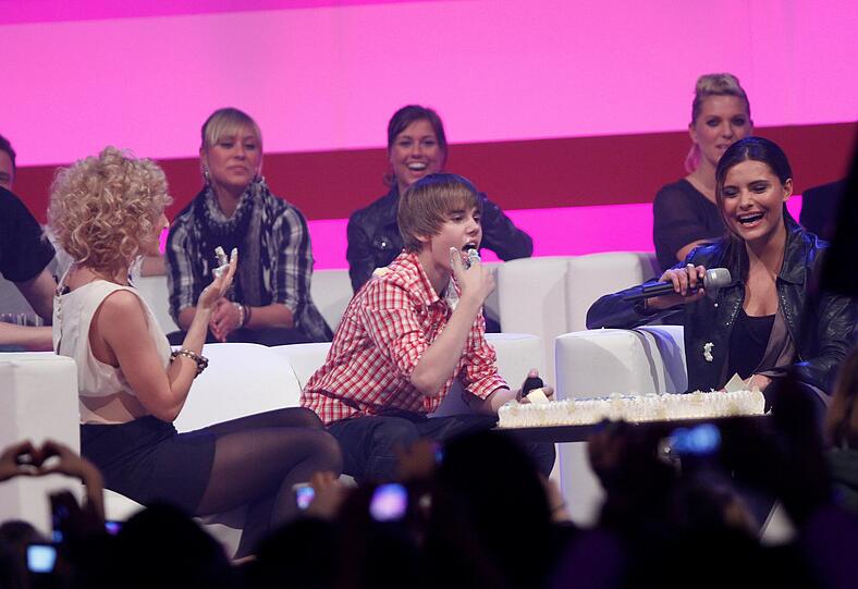 2010 trifft Sophia Thomalla bei "The Dome" den späteren Weltstar Justin Bieber.