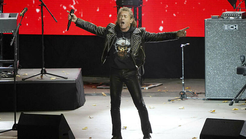 Peter Maffay bei einem Auftritt in Berlin Peter Maffay bei einem Auftritt in Berlin