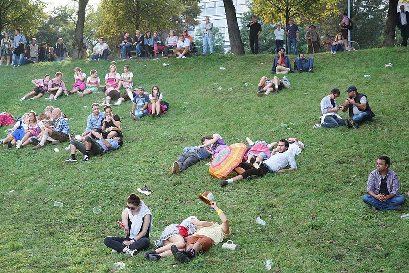 Oktoberfest 2014 - Wiesn schräg, irre und skurril - Die verrückten Bilder