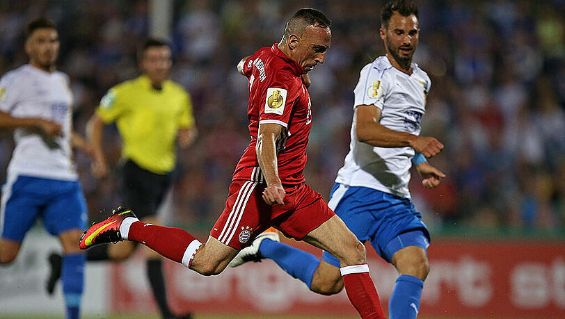 Franck Ribery zeigte gegen Jena auch wieder, was für ein Hitzkopf er sein kann. Franck Ribery zeigte gegen Jena auch wieder, was für ein Hitzkopf er sein kann.