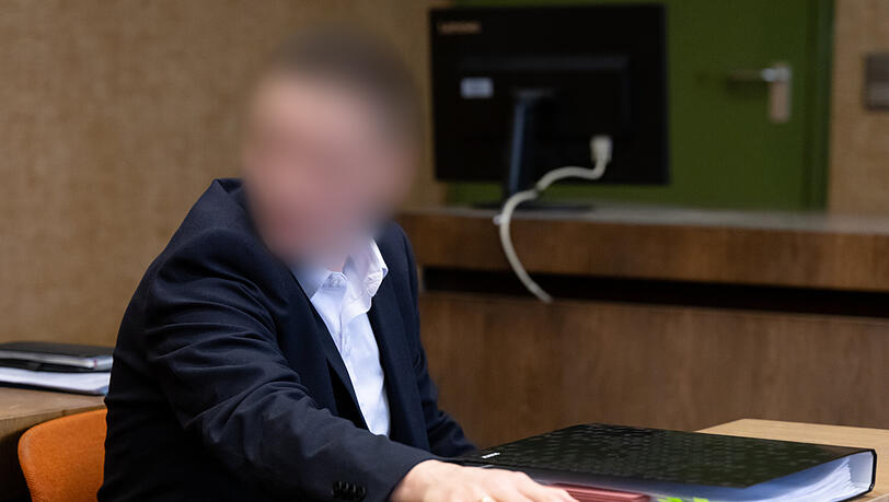 Der Angeklagte am Donnerstag im Gerichtssaal – er wurde zu einer Geldstrafe verurteilt.