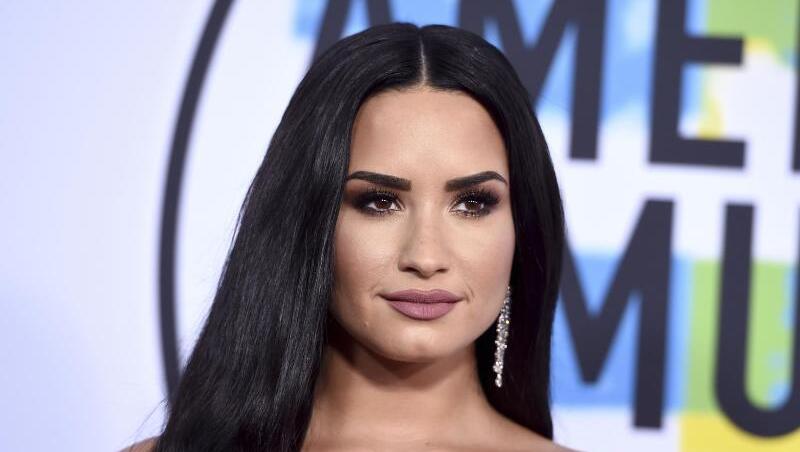Demi Lovato sagt, sie habe in letzter Zeit viel über sich gelernt. Demi Lovato sagt, sie habe in letzter Zeit viel über sich gelernt.