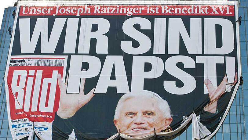 "Wir sind Papst" - Diese Schlagzeile ging vor zehn Jahren um die Welt. Das Konklave der Kardinäle wählte am 19. April 2005 Joseph Ratzinger zu Papst Benedikt XVI.