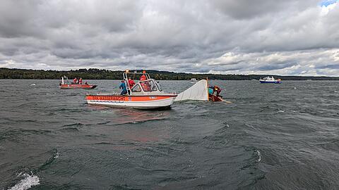 Die Wasserwacht auf dem Starnberger See.
