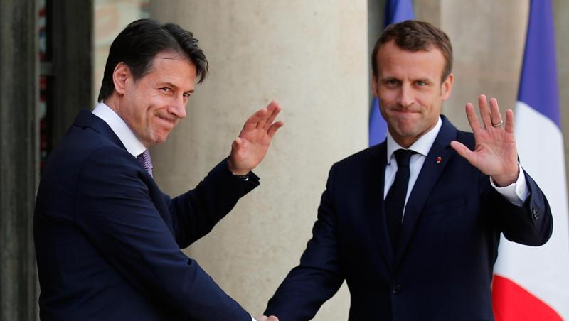 Frankreichs Präsident Emmanuel Macron und der italienische Regierungschef Giuseppe Conte (l) bei einem Treffen in Paris im Juni 2018. Frankreichs Präsident Emmanuel Macron und der italienische Regierungschef Giuseppe Conte (l) bei einem Treffen in Paris im Juni 2018.