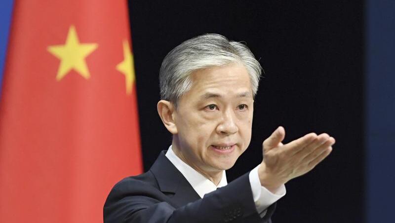 Wang Wenbin, ein Sprecher des Pekinger Außenministeriums, während einer Pressekonferenz. Wang Wenbin, ein Sprecher des Pekinger Außenministeriums, während einer Pressekonferenz.
