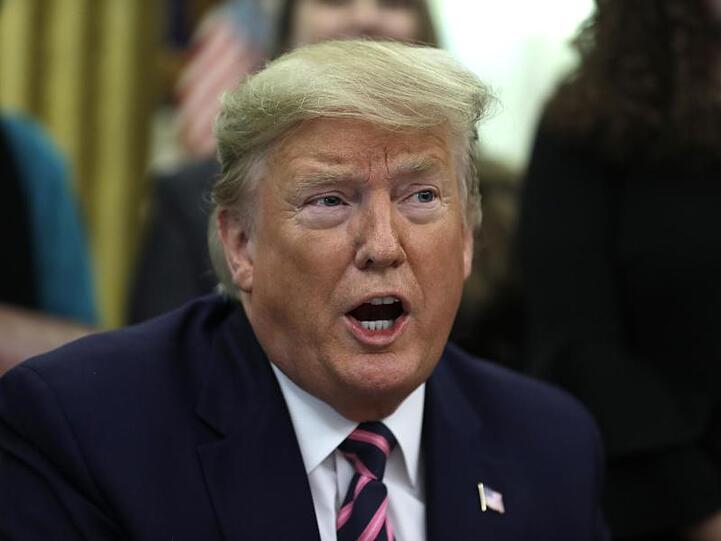 Donald Trump muss sich als dritter Präsident in der Geschichte der Vereinigten Staaten einem Amtsenthebungsverfahren im Senat stellen.
