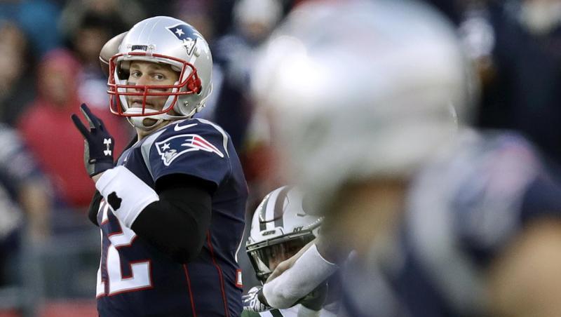 New England Patriots Quarterback Tom Brady führte sein Team zu einem 41:28-Erfolg gegen die Los Angeles Chargers. New England Patriots Quarterback Tom Brady führte sein Team zu einem 41:28-Erfolg gegen die Los Angeles Chargers.