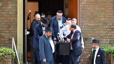 Der Holocaust-&Uuml;berlebende Alex Kleytman geh&ouml;rt zu den Terroropfern vom Bondi Beach.