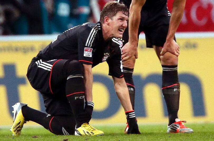 Bastian Schweinsteiger verletzte sich beim 3:0-Sieg des FC Bayern beim 1. FSV Mainz 05 am rechten Sprunggelenk.