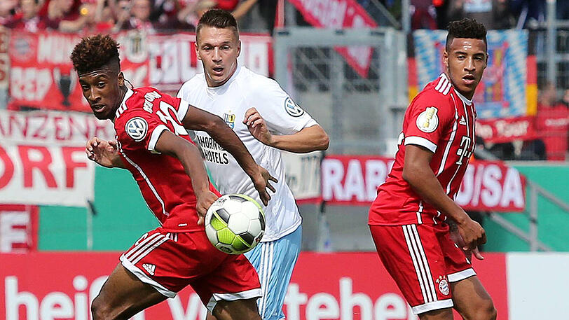 Die Franzosen Kingsley Coman (links) und Corentin Tolisso (rechts) im Pokalspiel des FC Bayern beim Chemnitzer FC (5:0).
