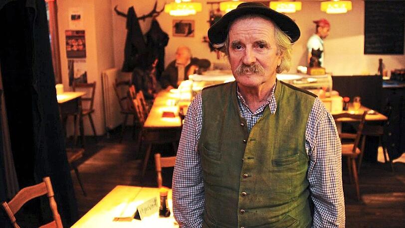 Ferdl Schuster in seinem Reich: dem bayerischen Japaner. Ferdl Schuster in seinem Reich: dem bayerischen Japaner.