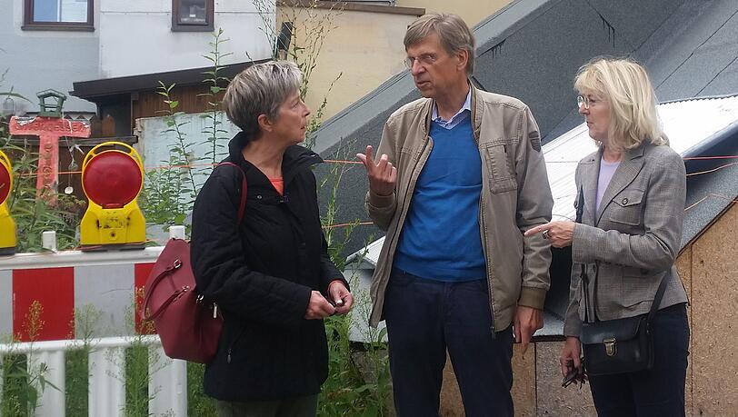 Kämpfen für den Wiederaufbau: Carmen Muck, Udo Siefken und Angelika Luible (von links). Kämpfen für den Wiederaufbau: Carmen Muck, Udo Siefken und Angelika Luible (von links).