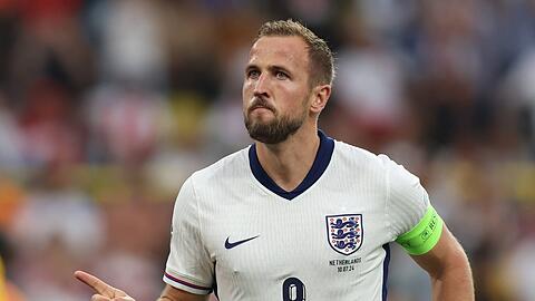 Jetzt muss es doch endlich klappen! Harry Kane wartet nach einer titellosen Premieren-Saison mit den Bayern noch immer auf seinen heiß ersehnten ersten Titel als Profifußballer. Klappt es jetzt stattdessen mit der seit 1966 vergeblich um Zählbares kämpfenden englischen Nationalmannschaft? Im EM-Finale in Berlin am Sonntag wartet mit Spanien das bislang überzeugendste Team des Turniers.