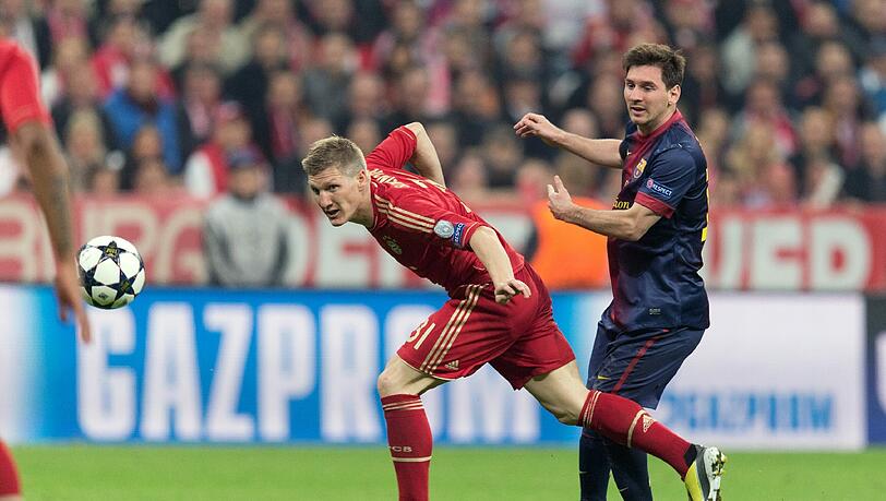 1) 4:0 gegen den FC Barcelona am 23.4.2013
Die glorreichste Nacht der Heimspiel-Historie. Unter Jupp Heynckes spielen die Bayern im Halbfinal-Hinspiel berauschenden Fußball, nehmen die Star-Truppe von Barcelona mit 4:0 auseinander und legen den Grundstein für den Finaleinzug. Zwei Mal Müller sowie Robben und Gomez treffen. Mit dem 3:0 im Rückspiel sichert man sich das Ticket für Wembley. 1) 4:0 gegen den FC Barcelona am 23.4.2013
Die glorreichste Nacht der Heimspiel-Historie. Unter Jupp Heynckes spielen die Bayern im Halbfinal-Hinspiel berauschenden Fußball, nehmen die Star-Truppe von Barcelona mit 4:0 auseinander und legen den Grundstein für den Finaleinzug. Zwei Mal Müller sowie Robben und Gomez treffen. Mit dem 3:0 im Rückspiel sichert man sich das Ticket für Wembley.