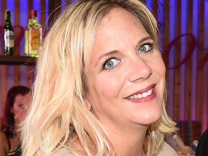 Daniela Büchner gehört zu den Kandidatinnen und Kandidaten bei "Ich bin ein Star - Holt mich hier raus!". ).