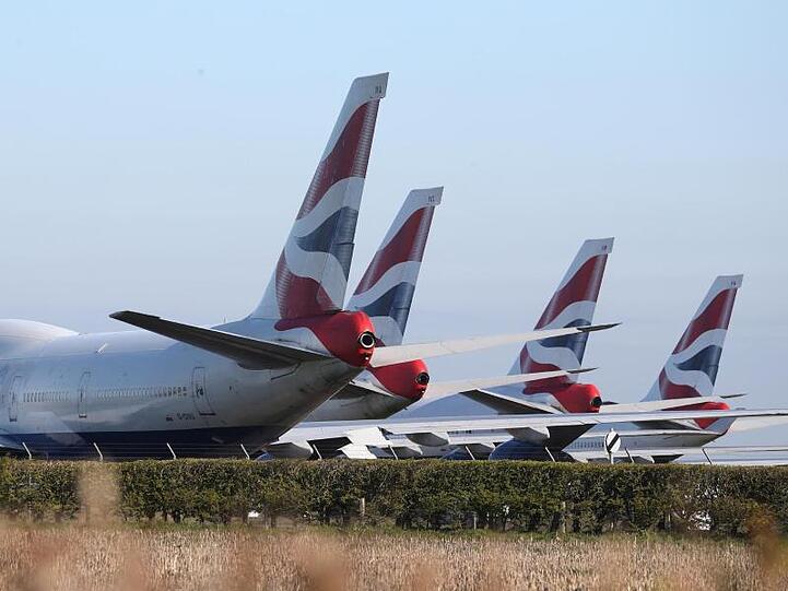 Maschinen von British Airways am Flughafen Bournemouth.