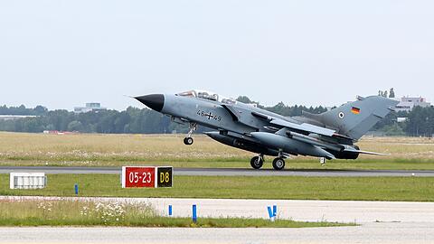 Die Bundeswehr nutzt den Flughafen N&uuml;rnberg von Montag an f&uuml;r &Uuml;bungszwecke (Archivbild)