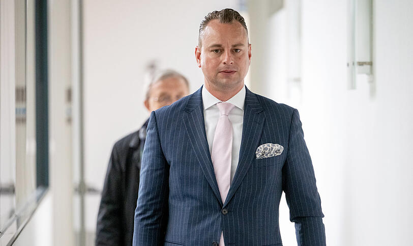 Benjamin Nolte (AfD), Mitglied des Bayerischen Landtags, läuft zu einer Ausschusssitzung im Bayerischen Landtag. Benjamin Nolte (AfD), Mitglied des Bayerischen Landtags, läuft zu einer Ausschusssitzung im Bayerischen Landtag.