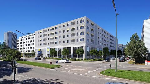 So in etwa soll es an der Tübinger Straße mal aussehen: Ab 2026 sollen Mieter in 100 Wohnungen einziehen.