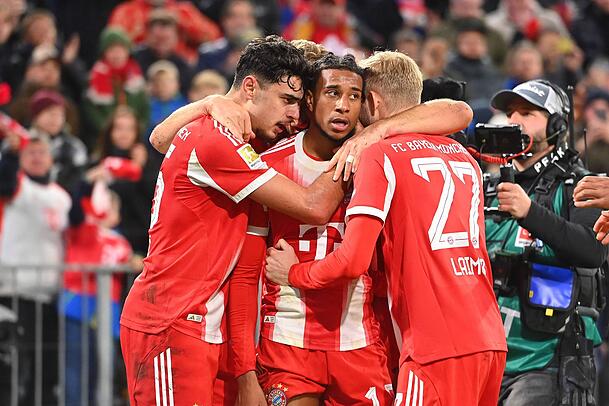 Die Bayern schießen in dieser Saison Tore am Fließband, zeigen sich aber vor allem defensiv stabil. Die Bayern schießen in dieser Saison Tore am Fließband, zeigen sich aber vor allem defensiv stabil.