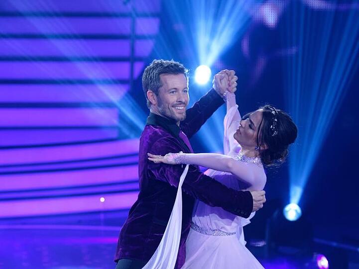 Als erstes Paar mussten Schauspieler Jan Hartmann (l) und Renata Lusin (r) RTL-Tanzshow Let&rsquo;s Dance verlassen. Bei den Einschaltquoten holte die Sendung den zweiten Platz.