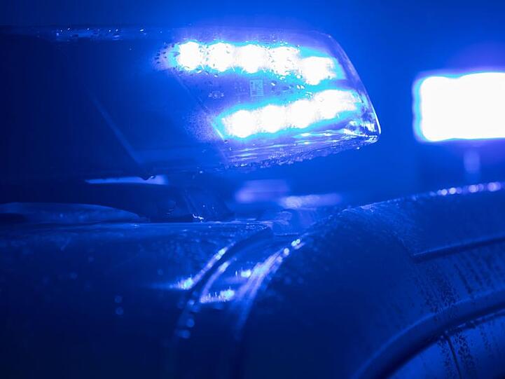 Ein Blaulicht der Polizei. Foto: Jens Büttner/Archiv