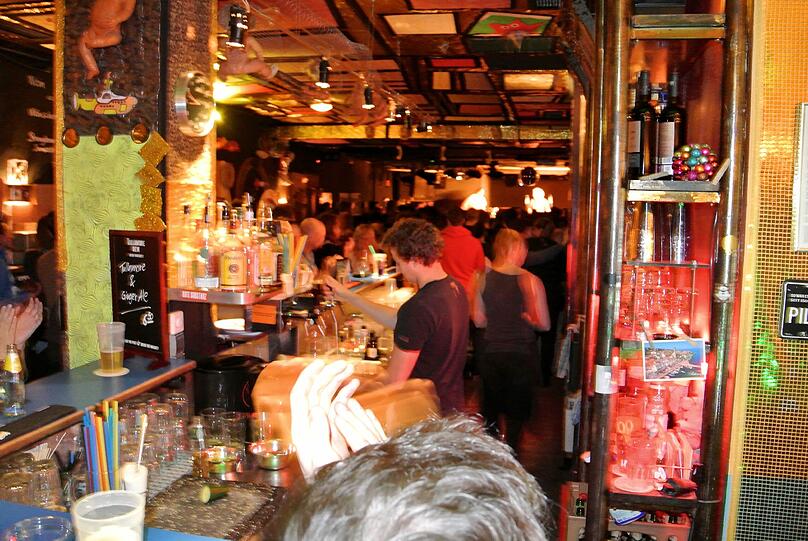 Die AZ testet den Club Substanz