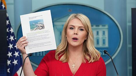Laut der Sprecherin von US-Präsident Donald Trump, Karoline Leavitt, hat Israel einem neuen US-Vorschlag für eine Waffenruhe zugestimmt.