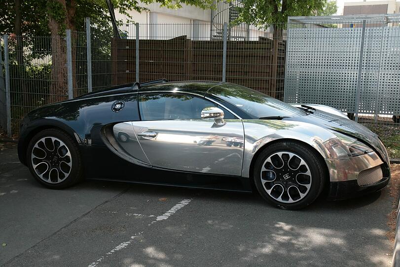 Diesen Bugatti Veyron wollte ein 28-Jähriger klauen und wurde erwischt. Jetzt wird's richtig teuer für den Mann