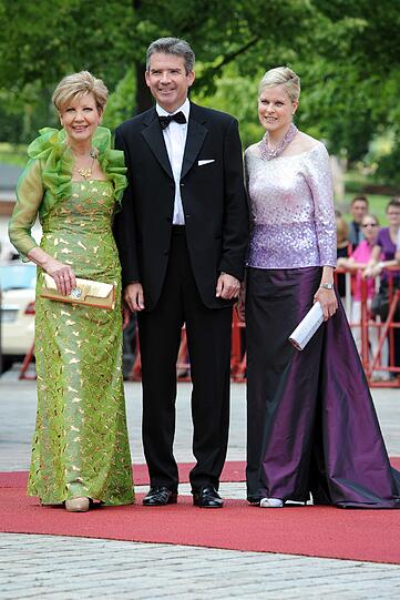 Fernsehansagerin Carolin Reiber, ihr Sohn Marcus Maier und dessen Frau Cathrin