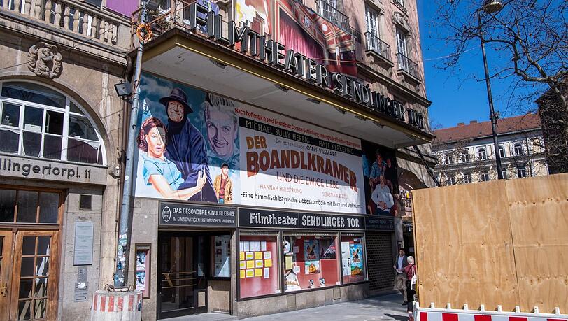 Das zur Zeit geschlossene Filmtheater am Sendlinger Tor.