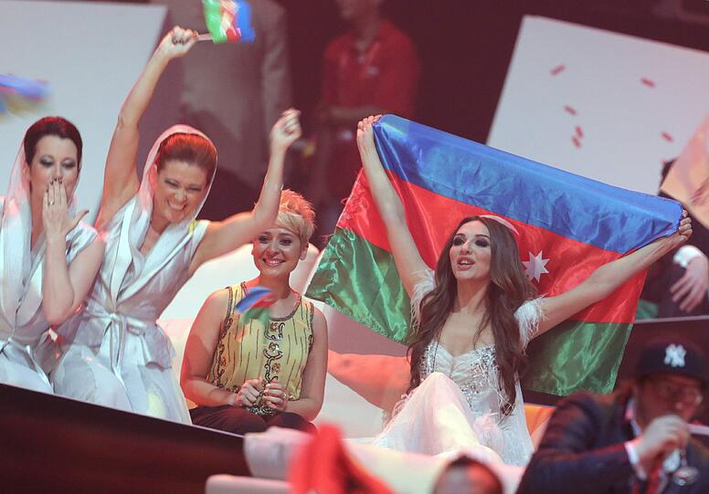 Mit ihrem mystischen Popsong &bdquo;Euphoria&ldquo;gewann die Sängerin Loreen im Finale in Baku. Roman Lob belegte am Ende einen guten achten Platz. Aber auch die Auftritte der anderen Nationen waren wie immer sehenswert. Die besten Bilder vom ESC-Finale aus Baku!
