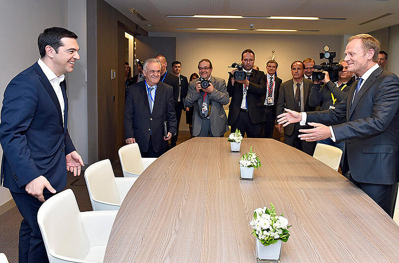Der griechische Ministerpräsident, Alexis Tsipras (l.) und der Präsident des Europäischen Rates, Donald Tusk (r.).