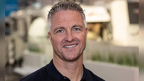 Ralf Schumacher macht aus seiner Liebe kein Geheimnis mehr. Für sein Outing bekommt er prominente Unterstützung auf Instagram.