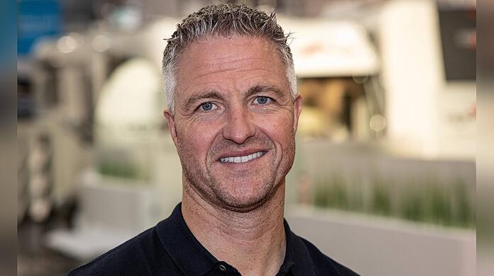 Ralf Schumacher macht aus seiner Liebe kein Geheimnis mehr. Für sein Outing bekommt er prominente Unterstützung auf Instagram.