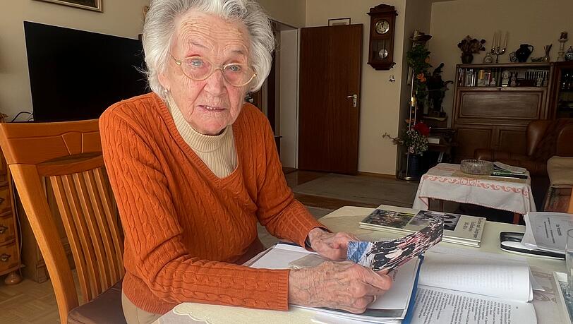Christine Rösch ist heute 97 Jahre alt. Ihre Familie wurde aus dem Sudetenland vertrieben. Christine Rösch ist heute 97 Jahre alt. Ihre Familie wurde aus dem Sudetenland vertrieben.