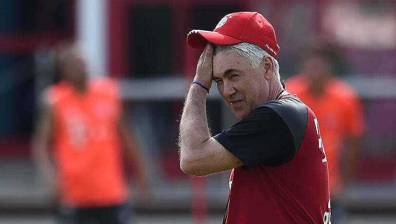 Bayerns neuer Trainer Carlo Ancelotti muss nach der erneuten Verletzung von Stürmer Arjen Robben umdisponieren. Kommt Nationalspieler Leroy Sané nach München? Bayerns neuer Trainer Carlo Ancelotti muss nach der erneuten Verletzung von Stürmer Arjen Robben umdisponieren. Kommt Nationalspieler Leroy Sané nach München?