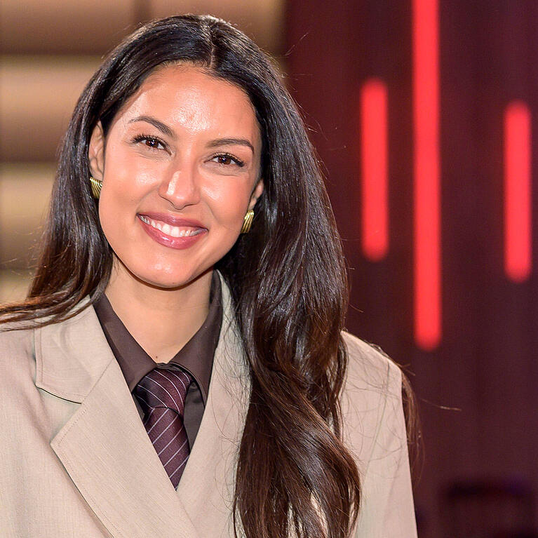 Rebecca Mir wechselte im Januar 2026 zu RTL. Mit der AZ spricht die Moderatorin &uuml;ber ihren Beruf, ihre Familie und ein besonderes Herzensprojekt.