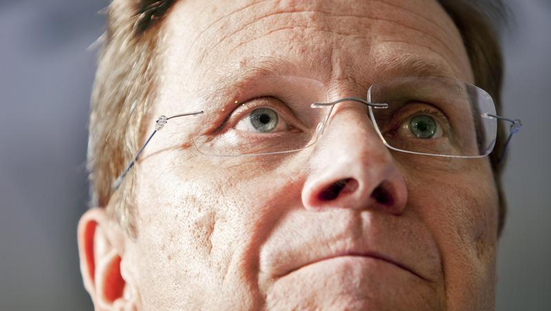 Seine Partei steht unter Druck: FDP-Vizekanzler Westerwelle Seine Partei steht unter Druck: FDP-Vizekanzler Westerwelle