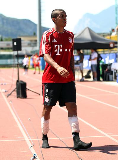 Gustavo in Bandagen - Neuer zeigt die Glanz-Parade: Neue Bilder vom Gardasee
