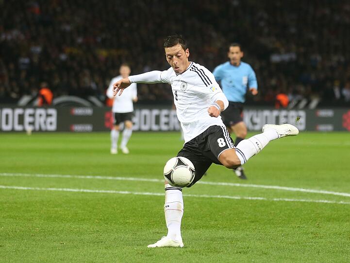Mesut Özil ist der Spielgestalter im Mittelfeld. Von ihm wird bei der WM sehr viel abhängen.